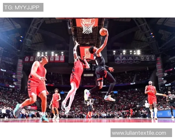 14开拓者与火箭首场对决精彩回顾与赛后分析