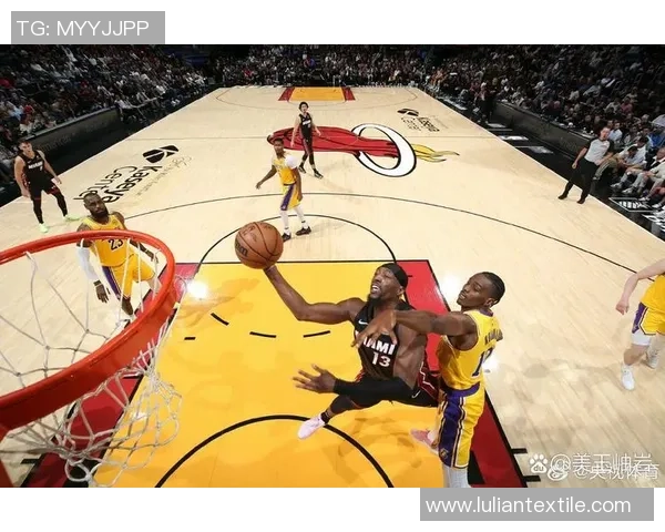 2020年10月1日湖人对阵热火的精彩对决回顾与赛后分析