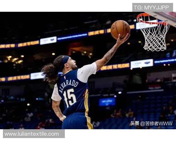 鹈鹕勇士季后赛第三场精彩录像回放全程回顾与分析