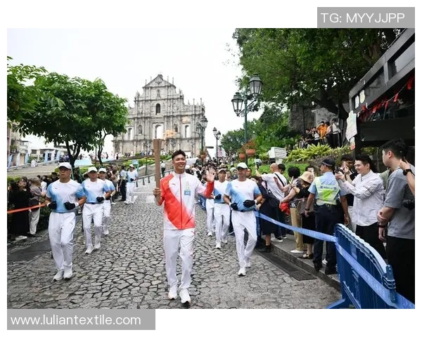 十五运火炬传递11月2日在港澳广深举办，圣火源自1500米海底